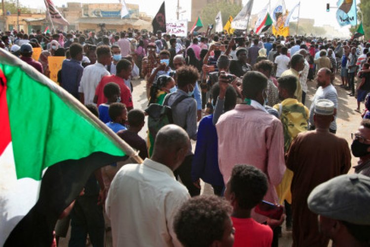 Four Sudan protesters killed in mass rallies against army rule