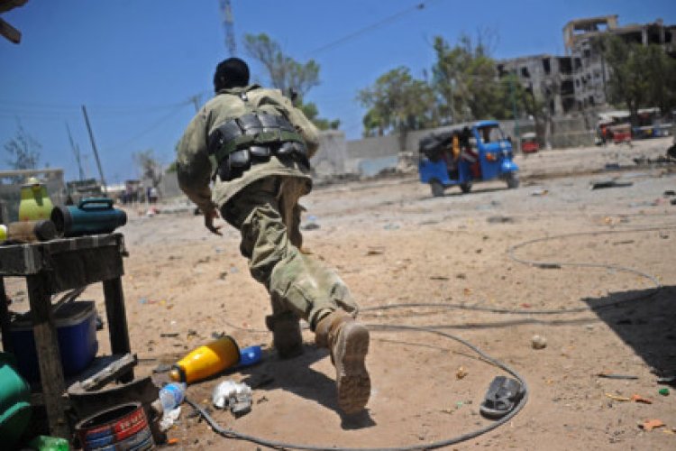 Eight dead as Somali forces battle Al-Shabaab at besieged hotel