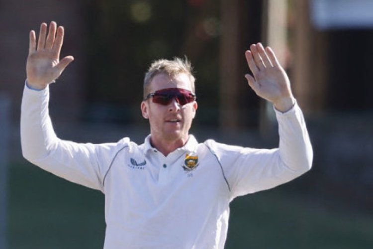 South Africa recall Harmer as they bat against England in 2nd Test