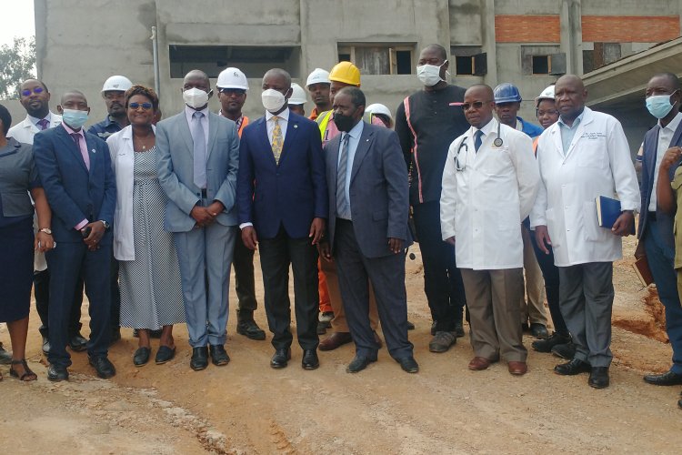 Deputy Speaker Tayebwa Visits Cancer Institute Mulago,Exposed to New Technologies And Pledges Financial Aid