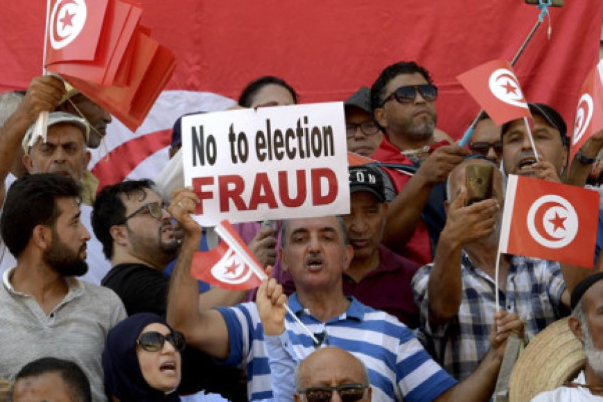 All eyes on turnout as Tunisia votes again after boycott